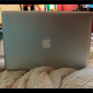 Apple macbook pro 2013 model